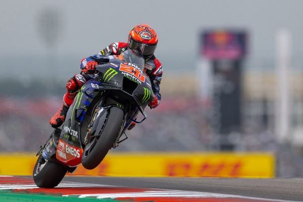 Падение Баньяи принесло Ринсу победу на американском этапе MotoGP