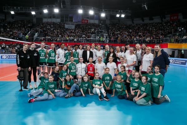 В Екатеринбурге прошел матч «300 минут волейбола»